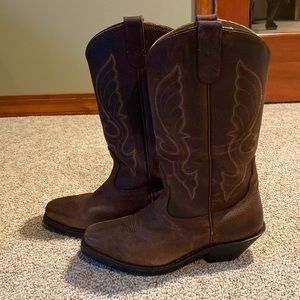 SHYANNE SUZANNE BOOTS